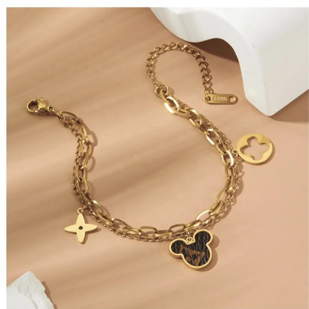 Savvy Findings gold charm